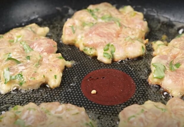 Курячі котлети, кадр з відео