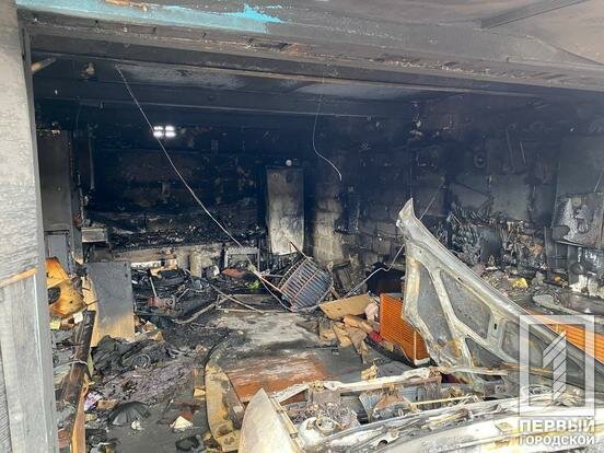 Загорелся автомобиль в Кривом Роге