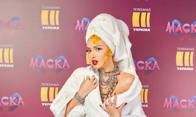 Оля Полякова