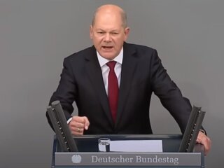 Олаф Шольц, кадр из видео