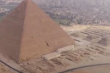 Ученые предполагают, что под пирамидой Хеопса имеется система туннелей