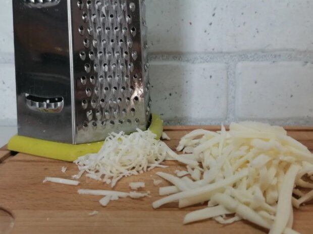 як правильно натерти сир