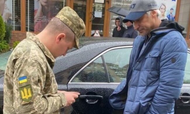 Мобілізація, вручення повістки, фото із вільних джерел