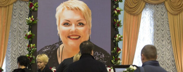 прощання з Мариною Поплавською