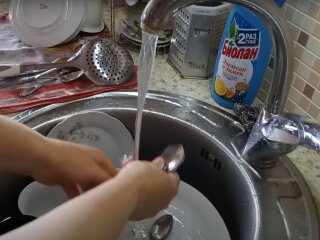 Миття посуду