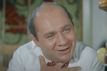 Евгений Леонов