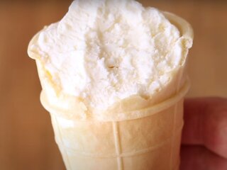 Мороженое, кадр из видео