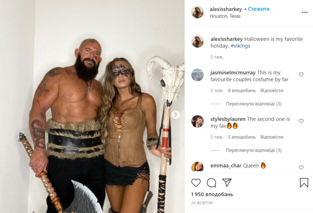 Блогер // www.instagram.com/alexissharkey/