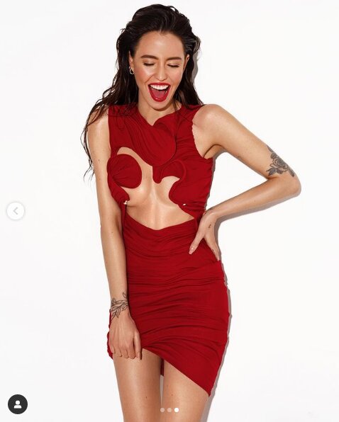 Скрин публикации Нади Дорофеевой в Instagram