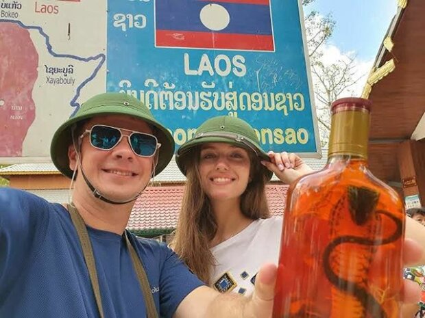 Дмитро Комаров з дружиною