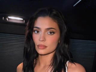 Кайли Дженнер