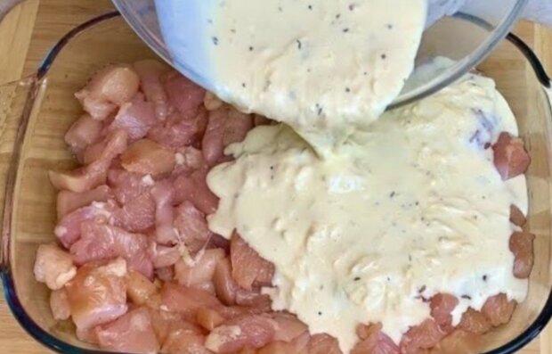 Куряче філе, кадр з відео