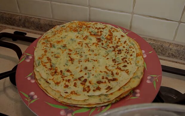 Творожные блины, кадр из видео