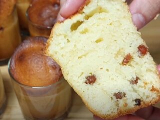 Маленькие куличи, кадр из видео