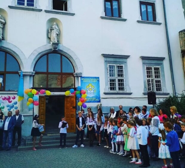 На Львівщині проповідник 15 років ґвалтував дівчаток