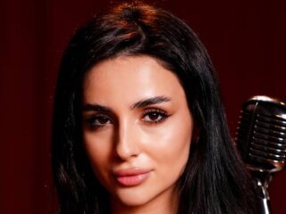 Анна Тринчер