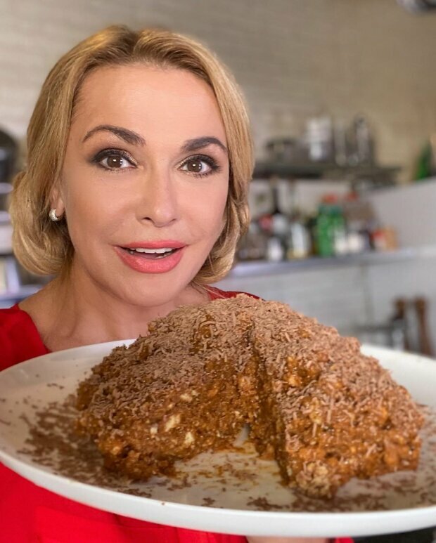 Ольга Сумська поділилася з фанатами рецептом десерту