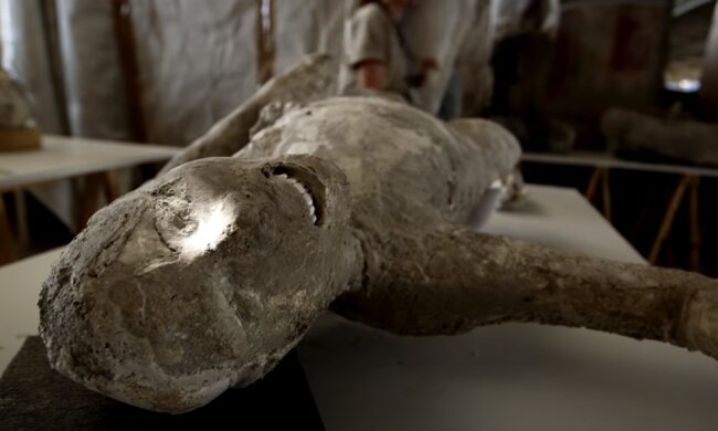 реконструкція тіл після трагедії в Помпеях