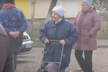Пенсионеры: скрин с видео