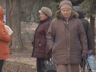 Пенсионеры: скрин с видео