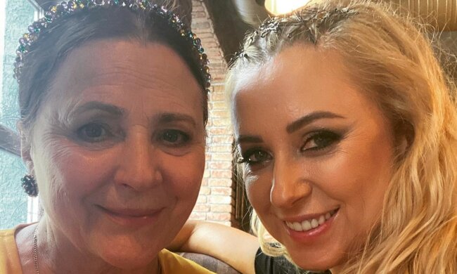 Тоня Матвієнко та Ніна Матвієнко