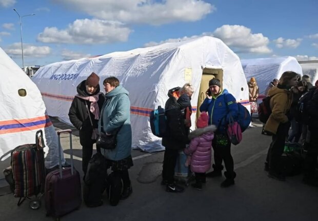 умови, куди Росія селить біженців з Донбасу