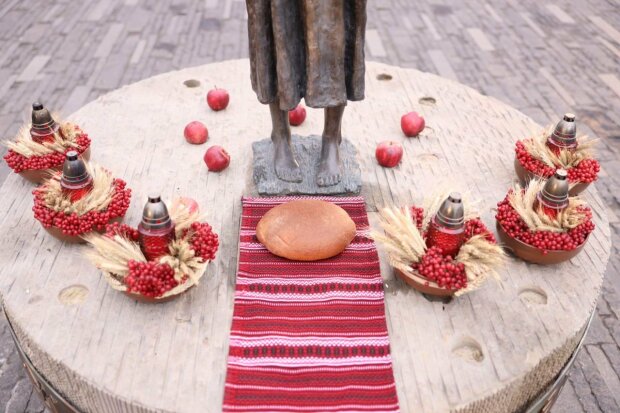 вшанування пам'яті загиблих під час голодоморів