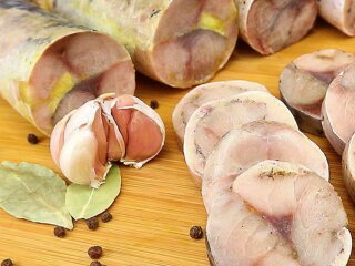 Слабосолона скумбрія, кадр з відео