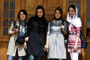 Иранские женщины, фото из свободных источников