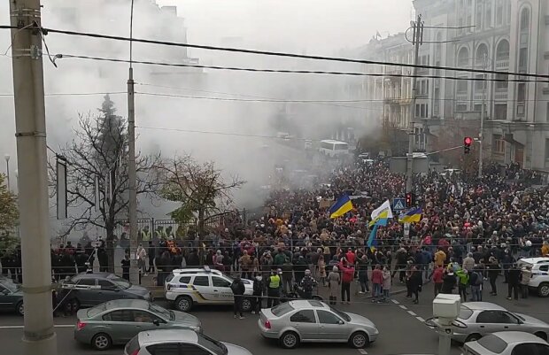 протести під Конституційним судом України