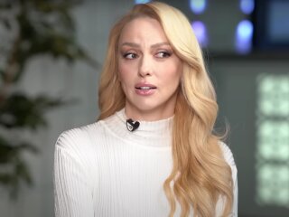 Оля Полякова