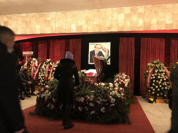 прощание с Геннадием Кернесом