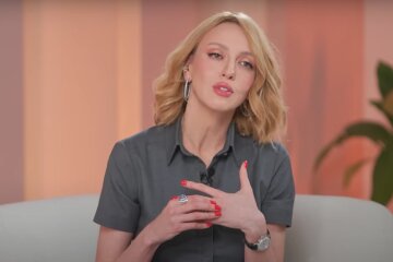 Оля Полякова