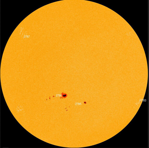 сонячна пляма