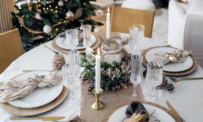 Новорічний стіл, зображення з вільних джерел