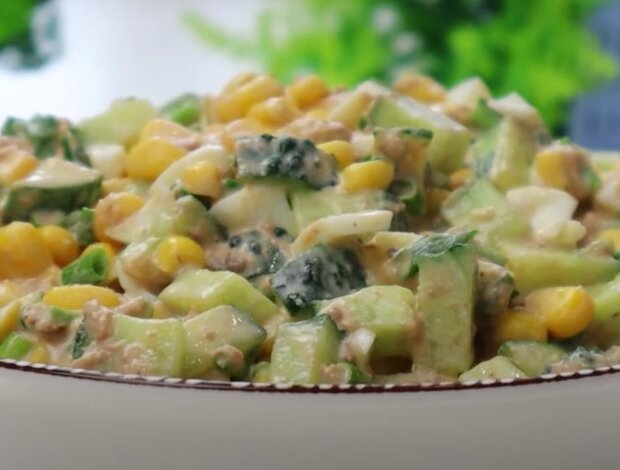 Летний салат, кадр из видео