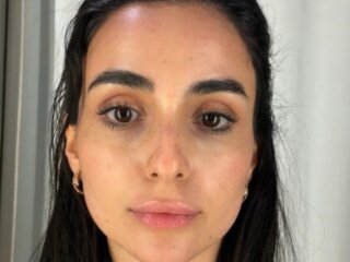 Анна Трінчер