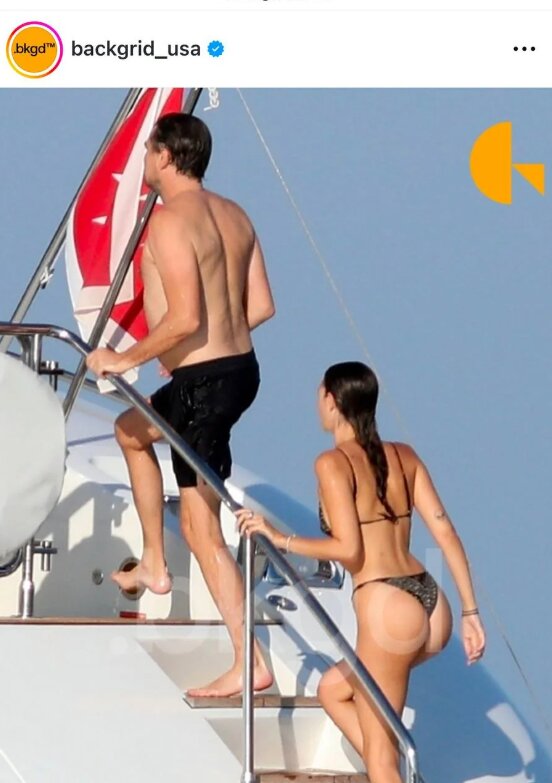 Леонардо Ді Капріо та його молода дівчина