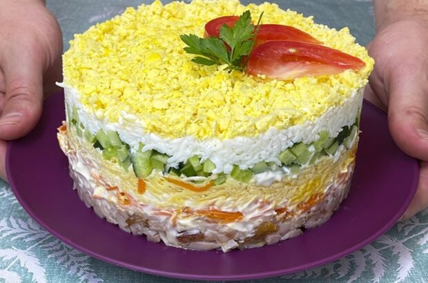 Салат "Новогодний", кадр из видео