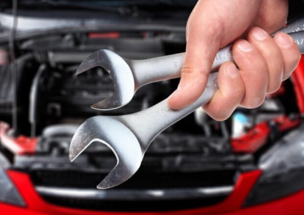 Ремонт авто, изображение из свободных источников