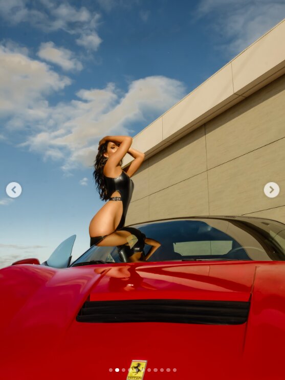 Скрін публікації Анни Трінчер