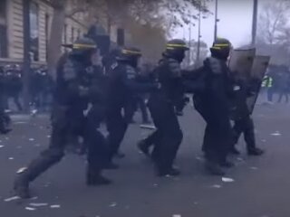 протести у Франції, скріншот з відео