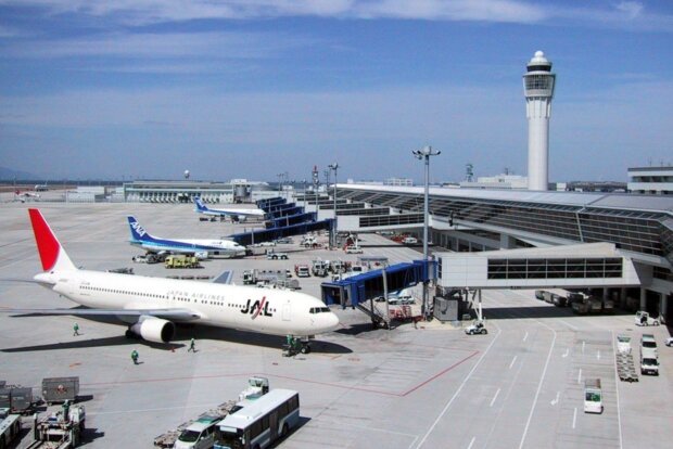 Аеропорт в Україні, фото з вільних джерел
