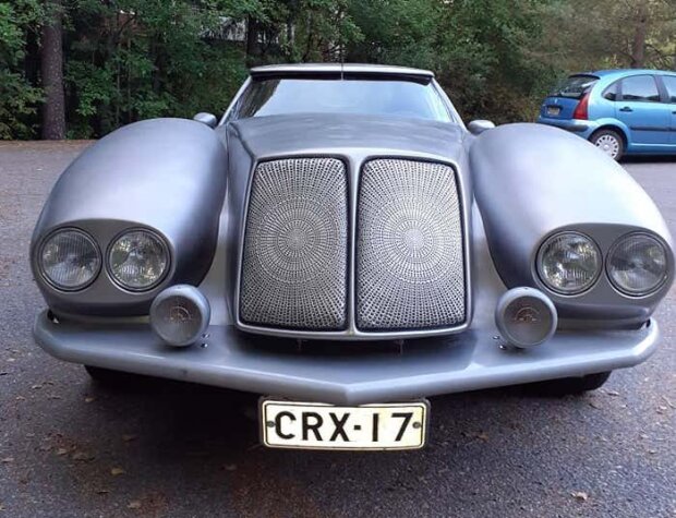 Старий Chevrolet Corvette