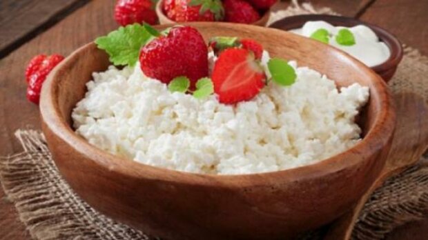 Кисломолочний сир