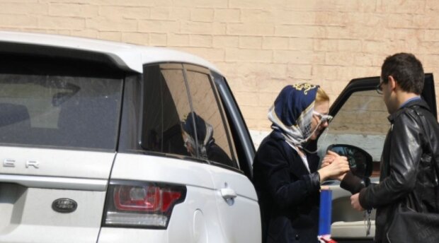 Range Rover Тіни Кароль