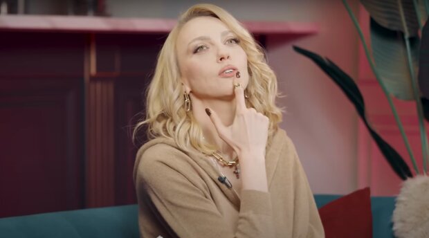 Оля Полякова