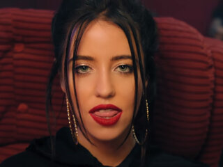 Надя Дорофєєва