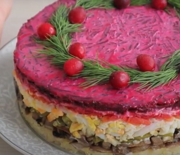 Гриби під шубою, кадр з відео