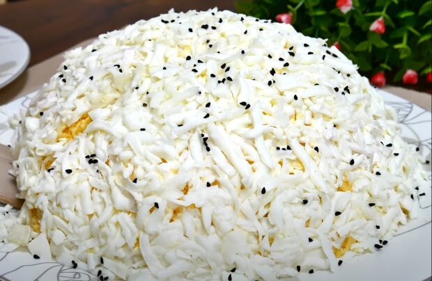 Салат "Снег", кадр из видео